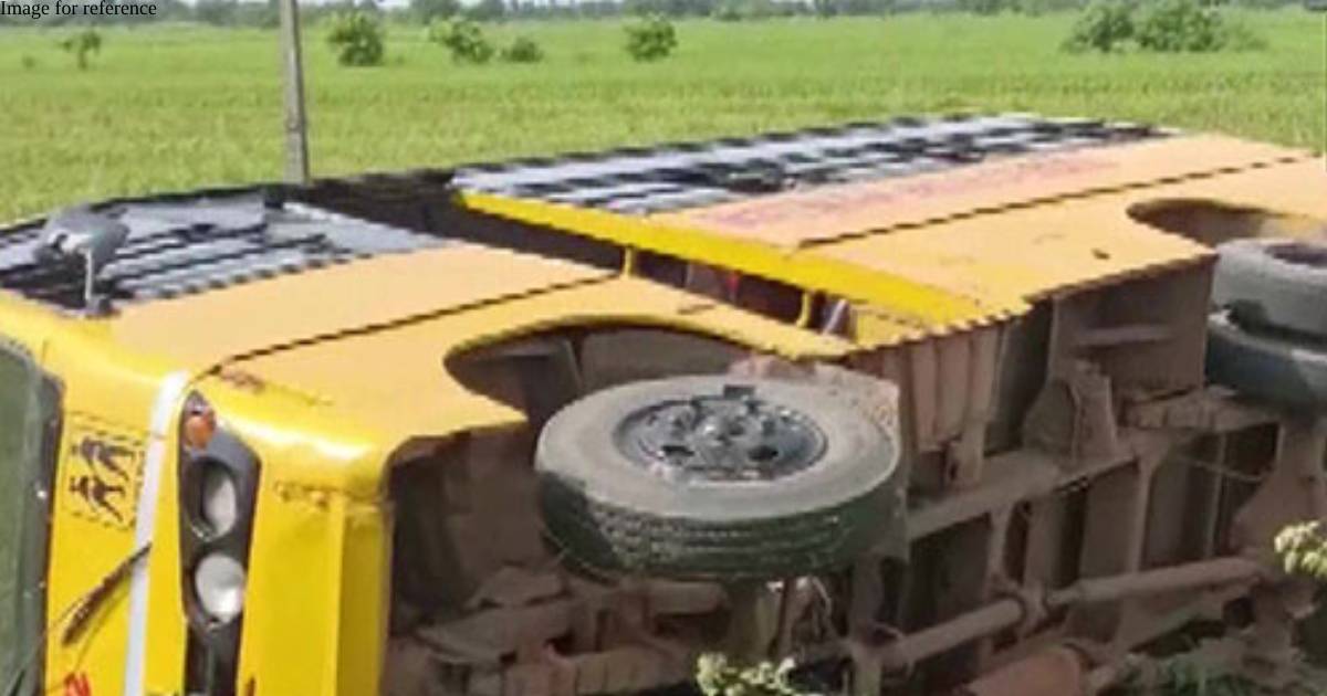 Andhra Pradesh: Private school bus overturns in Nellore; 2 children sustain minor injuries